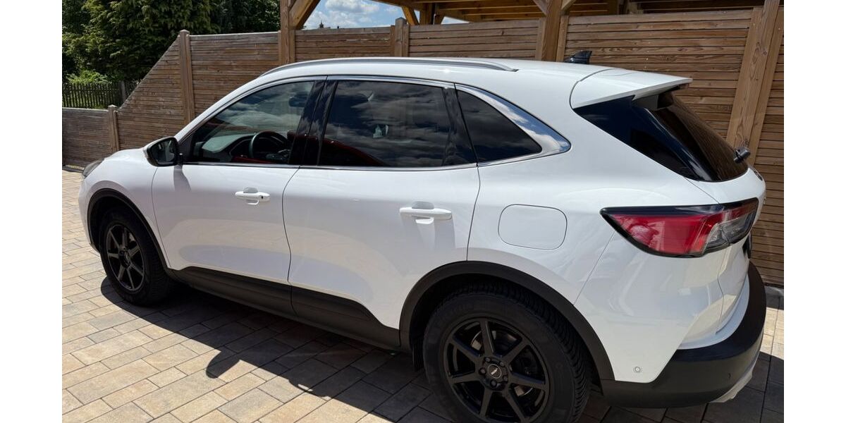 Ford Kuga 66.000 km 18.900 &euro; Syrgenstein 89428
