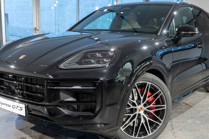 Porsche Cayenne 9.000 km 142.790 &euro; Grainau 82491