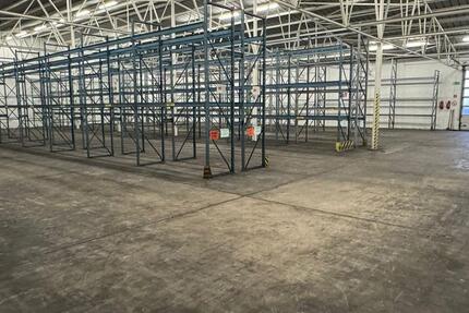 Lagerhalle 275m2 mit Hochregal Bad Nenndorf 3 min zur Autobahn zimmer