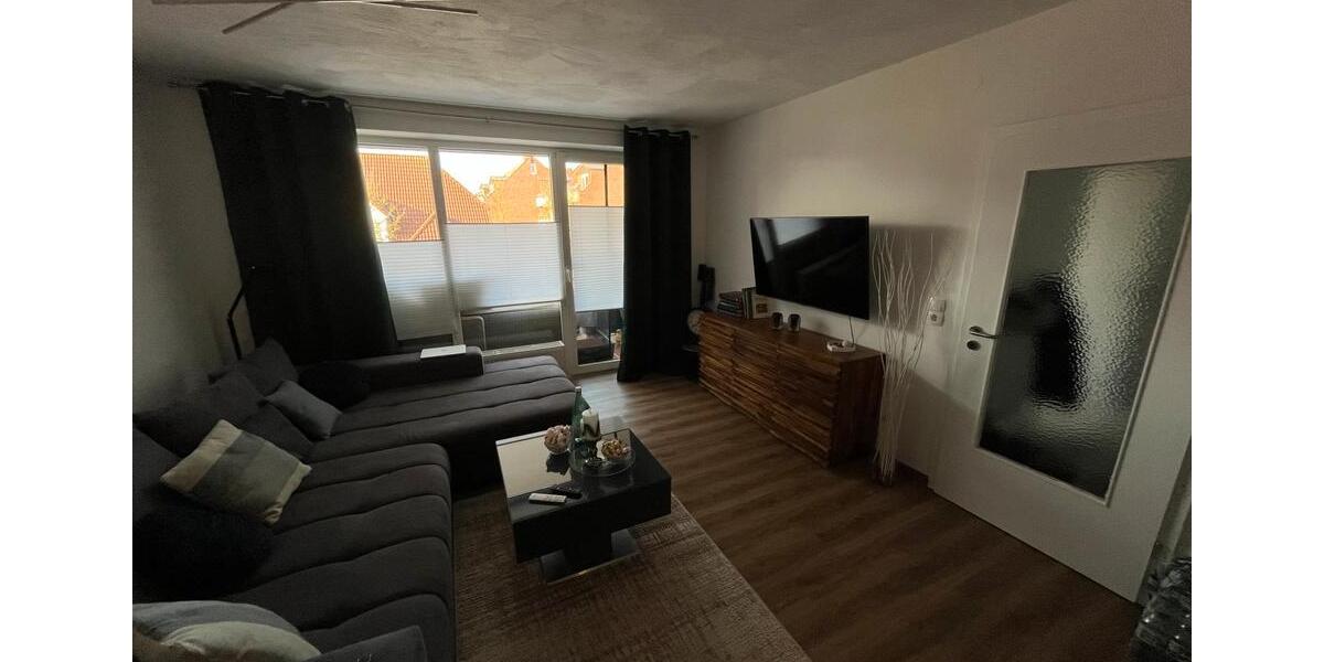 Eigentumswohnung 1.OG mit eigenem PKW-Stellplatz 2 zimmer