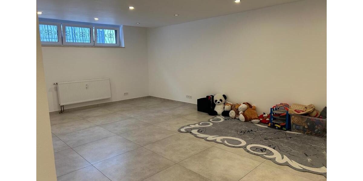 Etagenwohnung Hainburg - 3 Zimmer, 90 m&sup2;, 900&euro; | Angebot:24716509