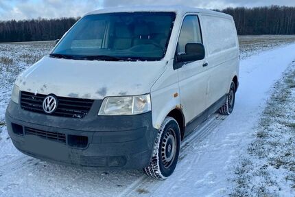 VW T5 Transporter 312.000 km 1.950 &euro; Frankenberg 09669