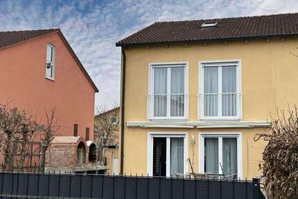 Haus Neutraubling - 5 Zimmer, 135 m&sup2;, 619.000&euro; | Angebot:25781681