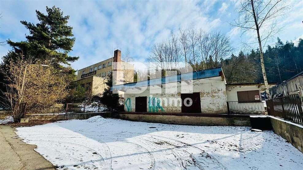 Grundstück in Hohenleuben 99.000 € 13048 m²