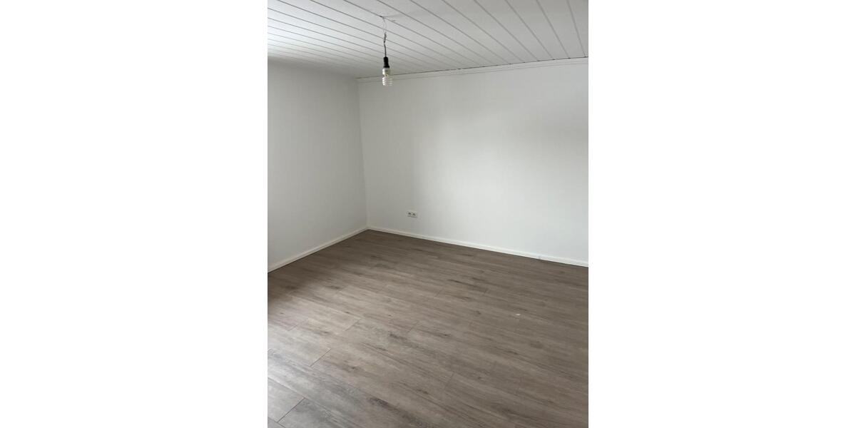 Dachgeschoßwohnung Ingolstadt Münchener Straße - 3 Zimmer, 57 m&sup2;, 770&euro; | Angebot:26312150