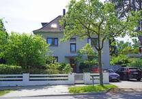 Großzügiges Dreifamilien-Stadthaus mit vielen Möglichkeiten, auch ideal als Mehrgenerationenhaus