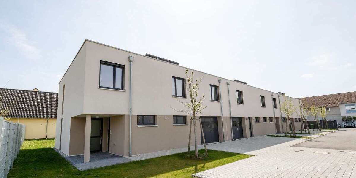 Modernes Reihenendhaus mit Wohn- und Gewerbeanteil + Garten, Garage & 3 Stellplätzen in Rheinstetten - Wohn- & Geschäftshaus Rheinstetten | Angebot:20367494
