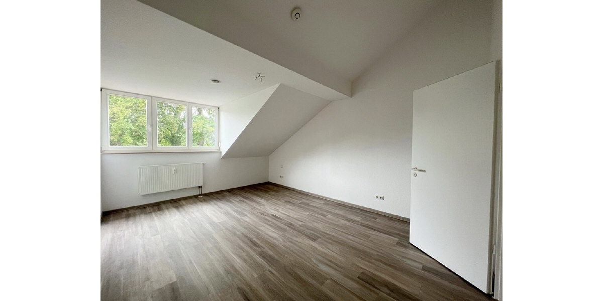 Der Sonne ein Stück näher - 2 Zimmer mit großer Dachterasse - Dachgeschoßwohnung Gotha Mohrenstraße - WE 11 | Angebot:26555000