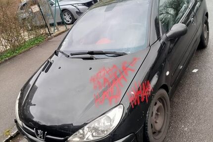 Peugeot 206 152.000 km 1.300 &euro; München 81476