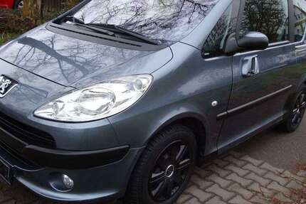 Peugeot 1007 68.700 km 4.999 &euro; Lorsch 64653