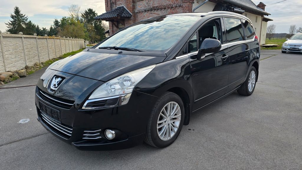 Peugeot 5008 152.000 km 6.500 &euro; Breddin 16845