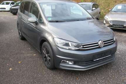 VW Touran 90.000 km 18.550 &euro; Drolshagen Ind.Geb.Sengenau 57489