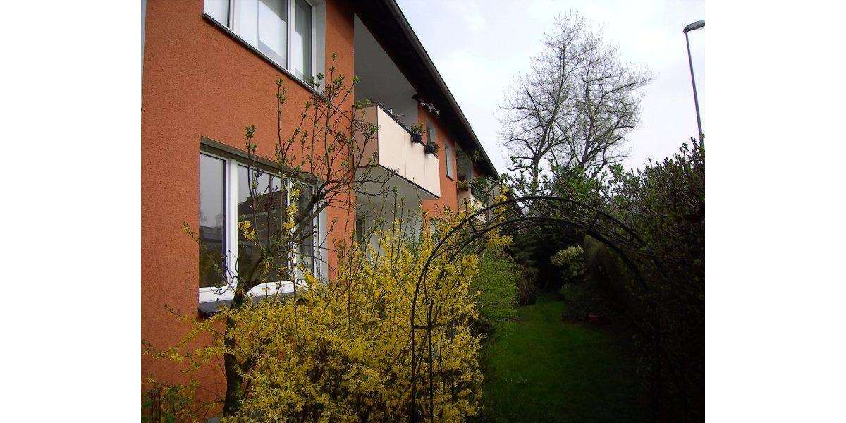 Etagenwohnung Mülheim Broich - 4 Zimmer, 88 m&sup2;, 830&euro; | Angebot:24874433