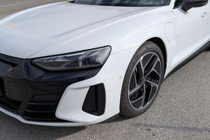 Audi RS e-tron GT 213.000 km 47.390 &euro; Eching am Ammersee 82279