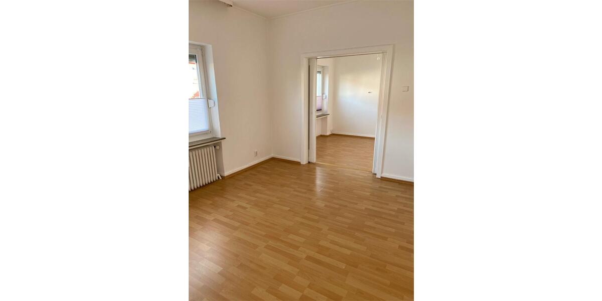 Hochparterre Bad Pyrmont - 4 Zimmer, 81 m&sup2;, 600&euro; | Angebot:26326369
