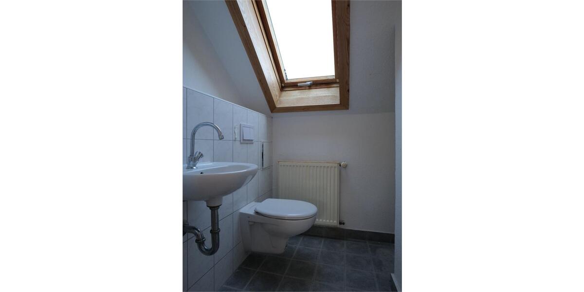 Dachgeschoßwohnung Calbe (Saale) - 2 Zimmer, 36 m&sup2;, 199&euro; | Angebot:12154952