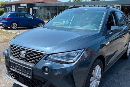 Seat Arona 10.200 km 21.200 € Köln 50677