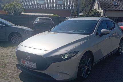 Mazda 3 75.413 km 16.950 &euro; Berlin 13403