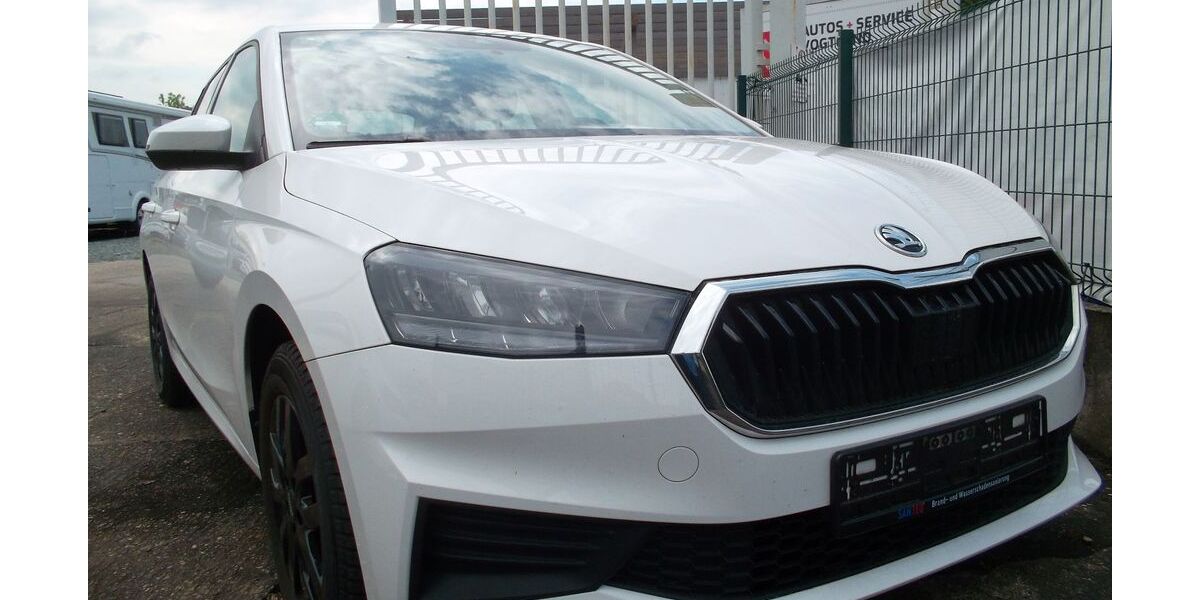 Skoda Fabia 47.500 km 12.990 &euro; Reichenbach 08468