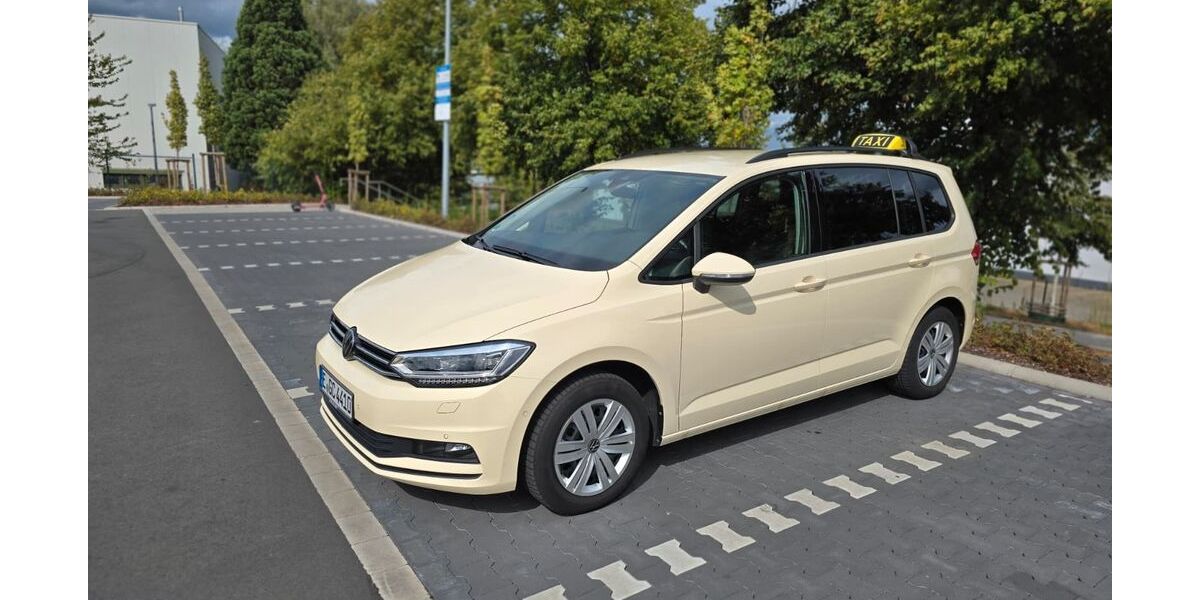 VW Touran 29.500 km 31.500 &euro; Essen 45128