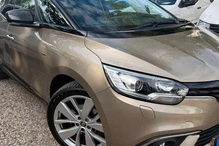 Renault Scenic 136.524 km 12.490 &euro; Berlin 13089