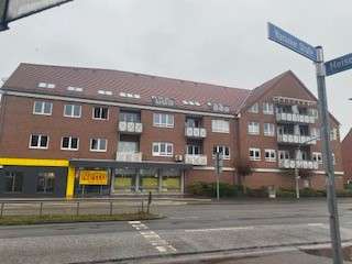 Büro in Neumünster 800 € 106.8 m² zimmer