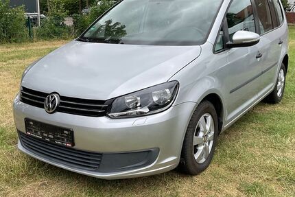 VW Touran 236.000 km 3.450 &euro; Beelen 48361