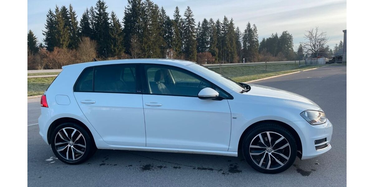 VW Golf 151.293 km 12.000 &euro; Steingaden 86989