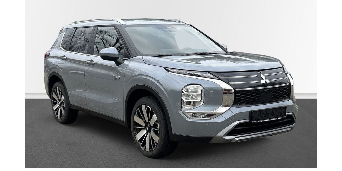 Mitsubishi Plug-in Hybrid Outlander 11.305 km 44.870 &euro; Hoyerswerda 02977