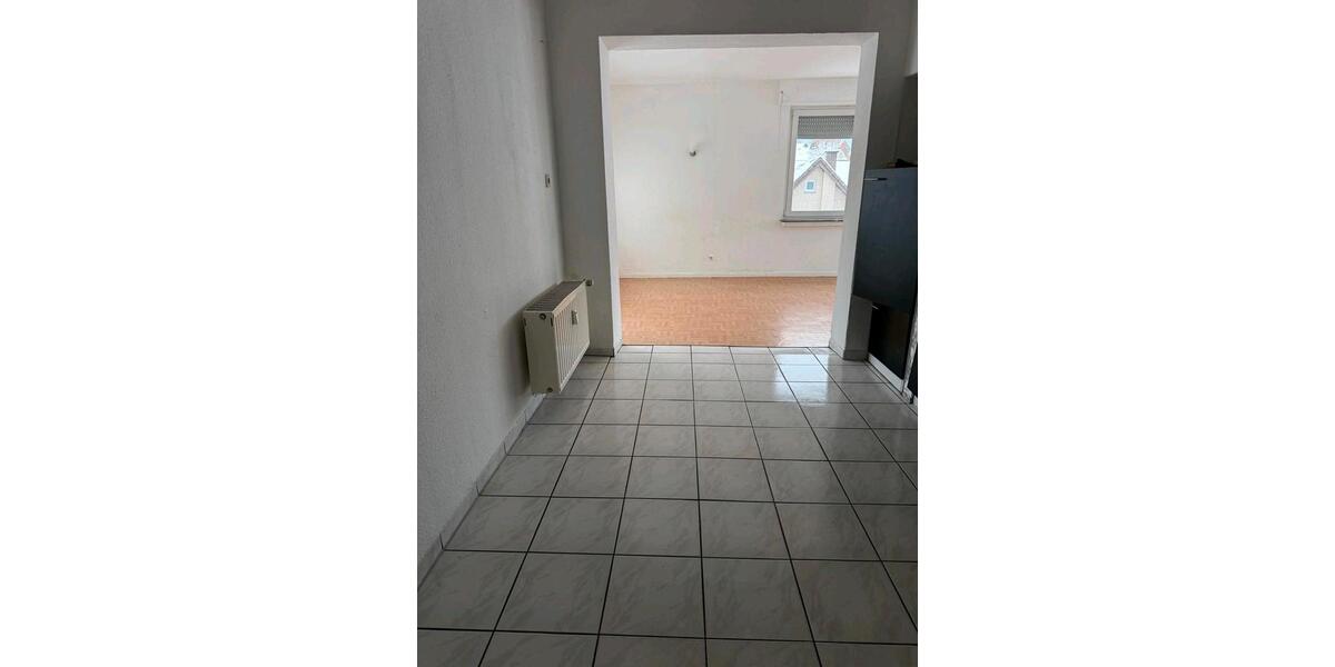 Erdgeschoßwohnung Büren - 3 Zimmer, 85 m&sup2;, 595&euro; | Angebot:26272567