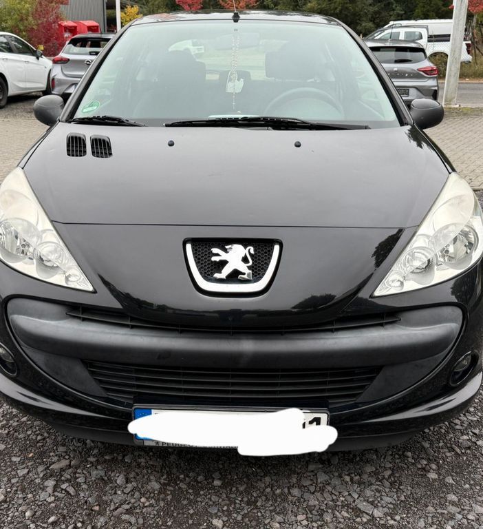 Peugeot 206 158.000 km 1.999 € Rüsselsheim 65428