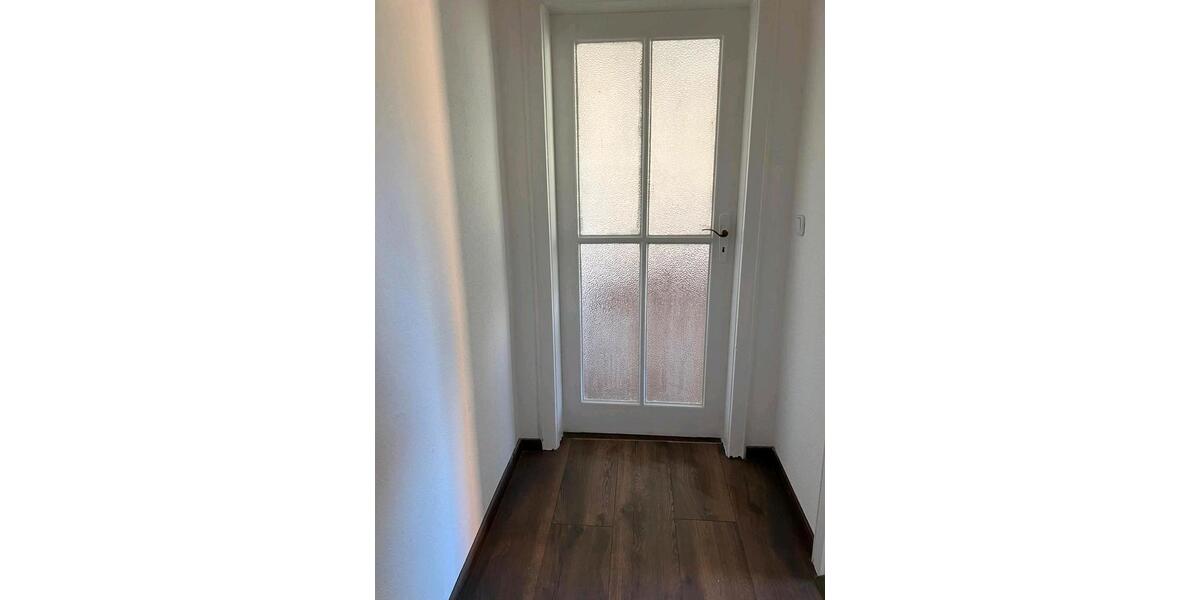 Etagenwohnung Hohenmölsen - 2 Zimmer, 50 m&sup2;, 400&euro; | Angebot:26262553