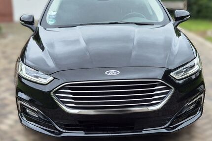 Ford Mondeo 72.000 km 20.600 € Plate OT Peckatel 19086