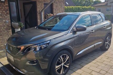 Peugeot 3008 98.000 km 11.250 &euro; kranenburg 47559