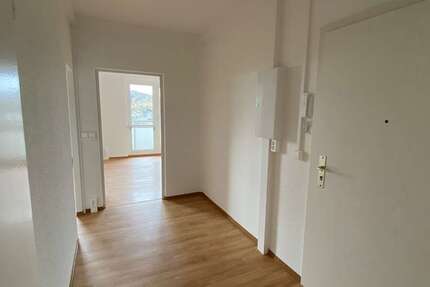 Wohnung zum Mieten in Suhl 260,36 € 54.46 m² 3 zimmer