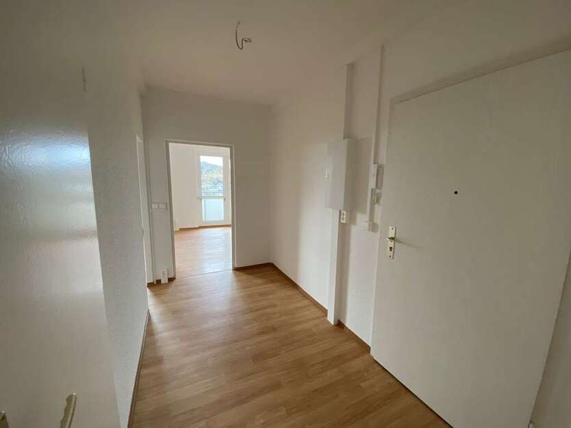 Wohnung zum Mieten in Suhl 260,36 € 54.46 m² 3 zimmer