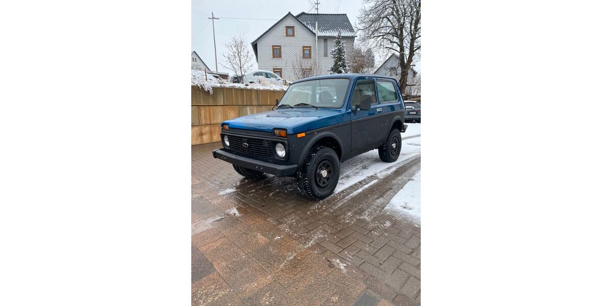 Lada Niva 49.000 km 5.490 &euro; Wahlrod 57614