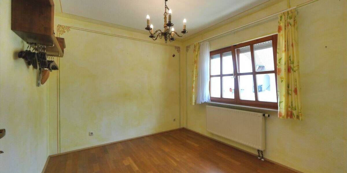 Einfamilienhaus Treuchtlingen - 7 Zimmer, 159 m&sup2;, 379.000&euro; | Angebot:26544771