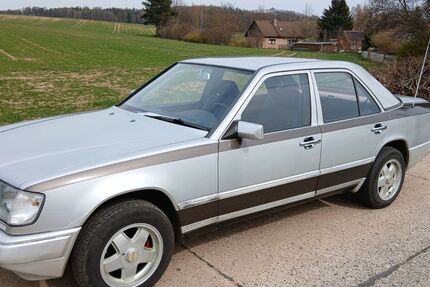 Mercedes-Benz 230 193.000 km 9.500 &euro; Cunewalde 02733