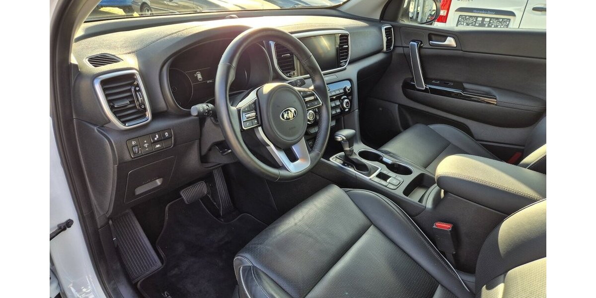 Kia Sportage Black Edition 4WD 28.421 km 24.890 &euro; Rodgau 63110