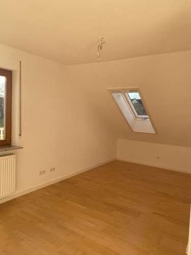 Dachgeschoßwohnung Gomaringen - 4 Zimmer, 102 m&sup2;, 1.660&euro; | Angebot:26408594