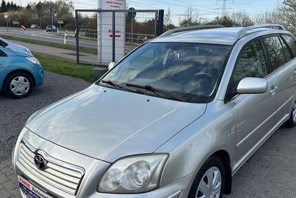 Toyota Avensis 210.000 km 2.990 &euro; Röhrsdorf Chemnitz 09247