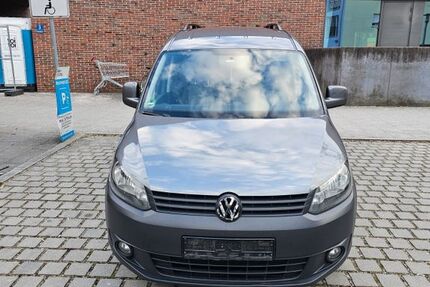 VW Caddy Maxi 378.000 km 5.900 &euro; München 80937