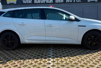 Renault Megane 71.226 km 9.190 &euro; Löhne 32584