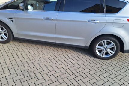 Ford S-Max 93.000 km 20.500 &euro; Dürrröhrsdorf-Dittersbach 01833
