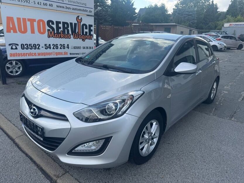 i30