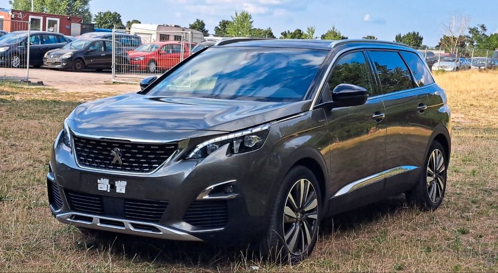 Peugeot 5008 74.000 km 16.500 &euro; mittenwalde 15749