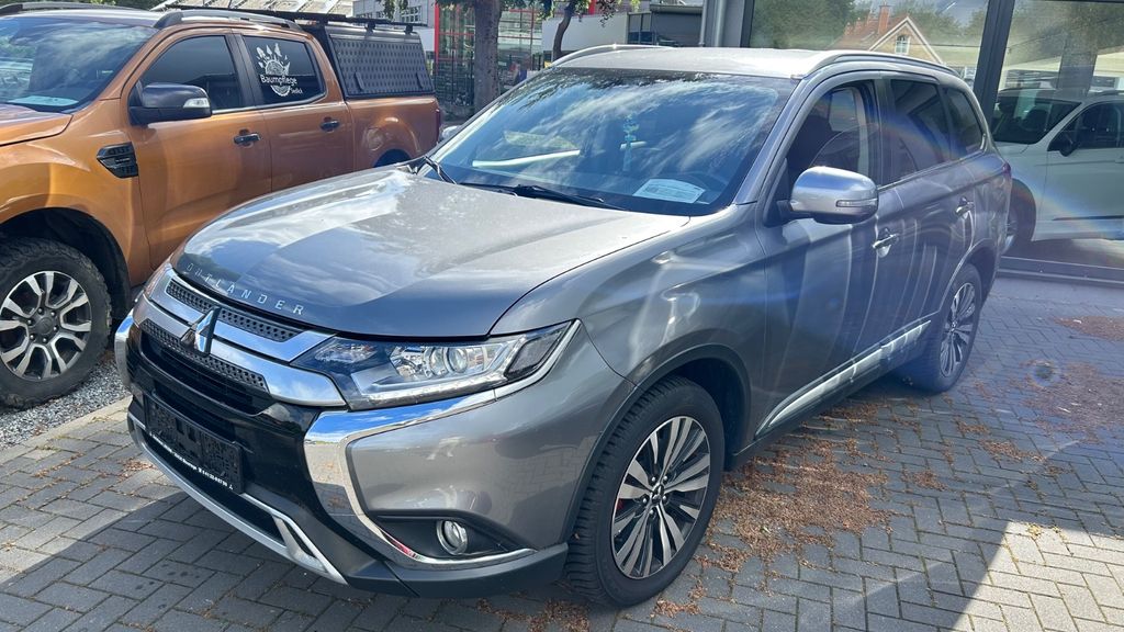 Mitsubishi Outlander 77.408 km 17.980 &euro; Rendsburg 24768