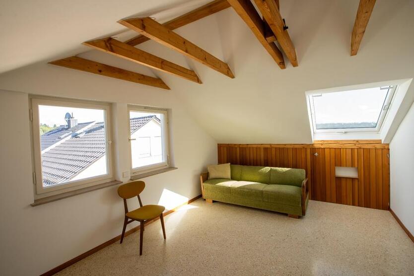 Haus mit Garten zur Miete: MID-CENTURY-Traum in Oberesslingen zimmer