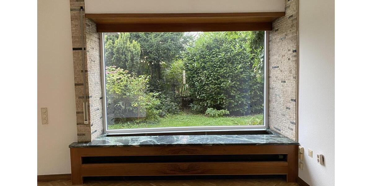 Erdgeschoßwohnung Remscheid - 3 Zimmer, 175 m&sup2;, 1.180&euro; | Angebot:24373427